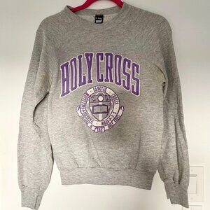 VINTAGE HOLY CROSS SWEATSHIRT SIZE M